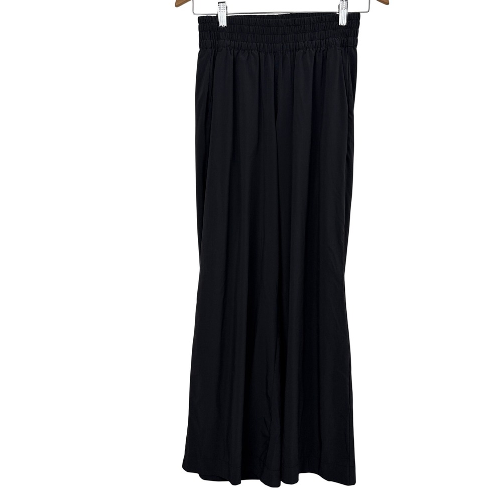 Vuori Pants Womens Small Black Villa Wide Leg Smocked Activewear Pocket Lounge